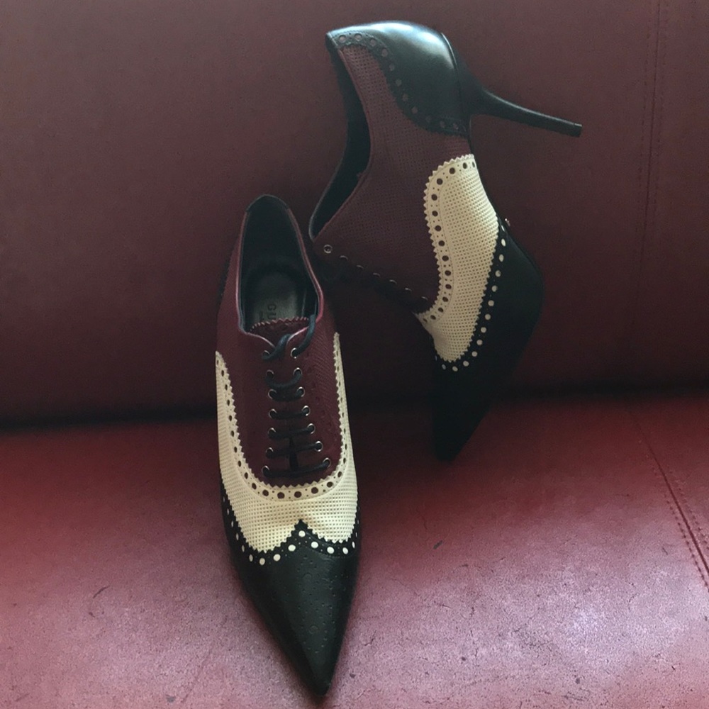 2017 women’s  Gucci Oxford Booties
